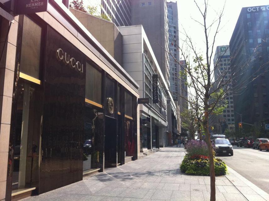 Stylish Downtown Toronto Residential Hotel Exterior photo